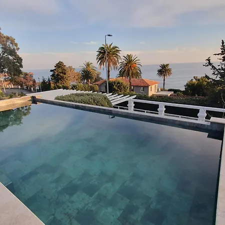 Naussica Villa *